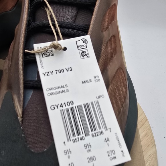 Adidas Yeezy 700 V3 Shoes Mens Size 10 Copper Fade Low Top Sneaker GY4109 main image 4